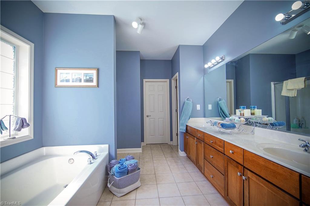 2325 Scouting Court High Point, NC 27265 - Photo 15 of 27 Gallery Image 15