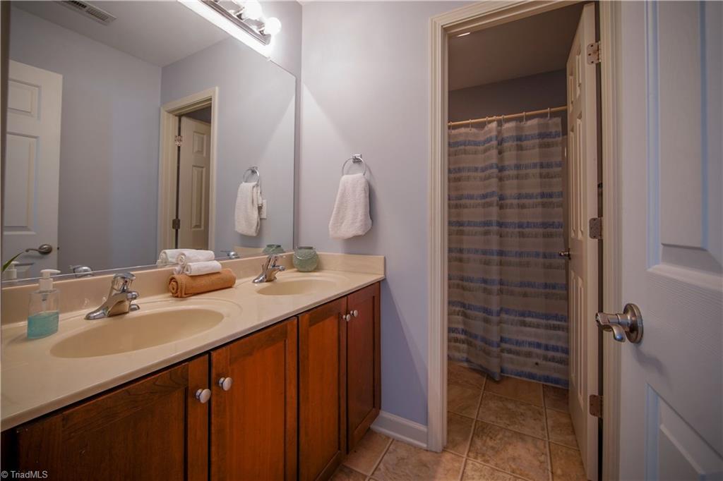 2325 Scouting Court High Point, NC 27265 - Photo 25 of 27 Gallery Image 25