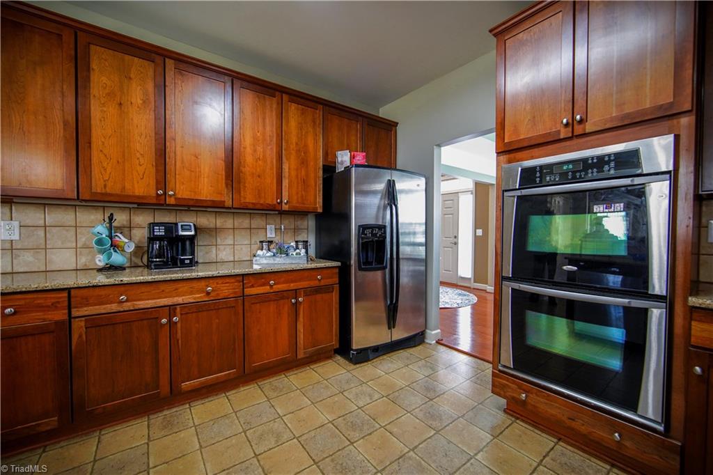 2325 Scouting Court High Point, NC 27265 - Photo 7 of 27 Gallery Image 7