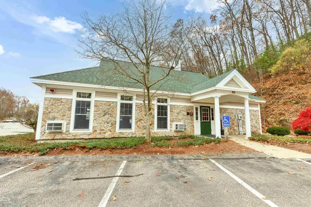 $354,900 | 265 Edward J Roy Drive, Unit 207, Manchester, NH 03104