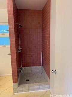 45-906 Anoi Road, Unit A Kaneohe, HI 96744 - Photo 14 of 19 view of a bathroom