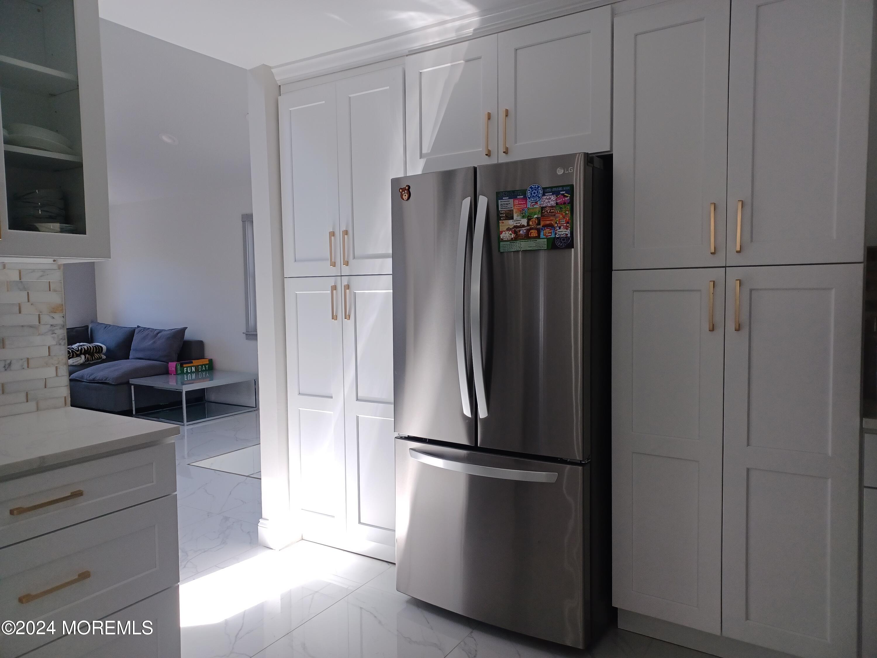 240 Woodcrest Road Oakhurst, NJ 07755 - Photo 5 of 12 20240702_114100