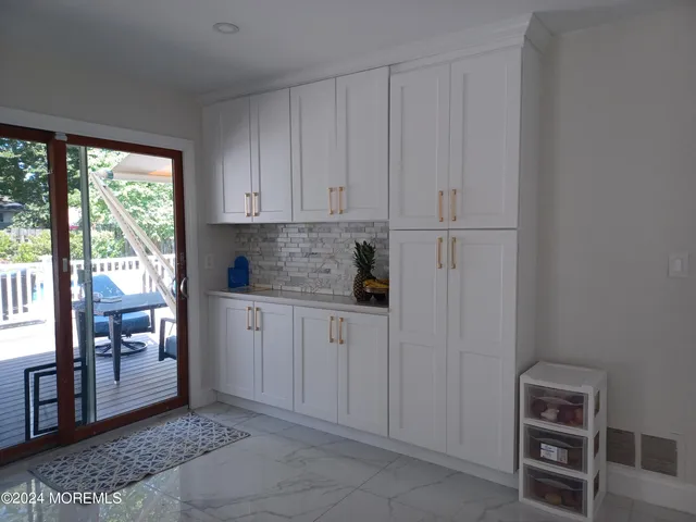 $2,600 | 240 Woodcrest Road, Oakhurst, NJ 07755