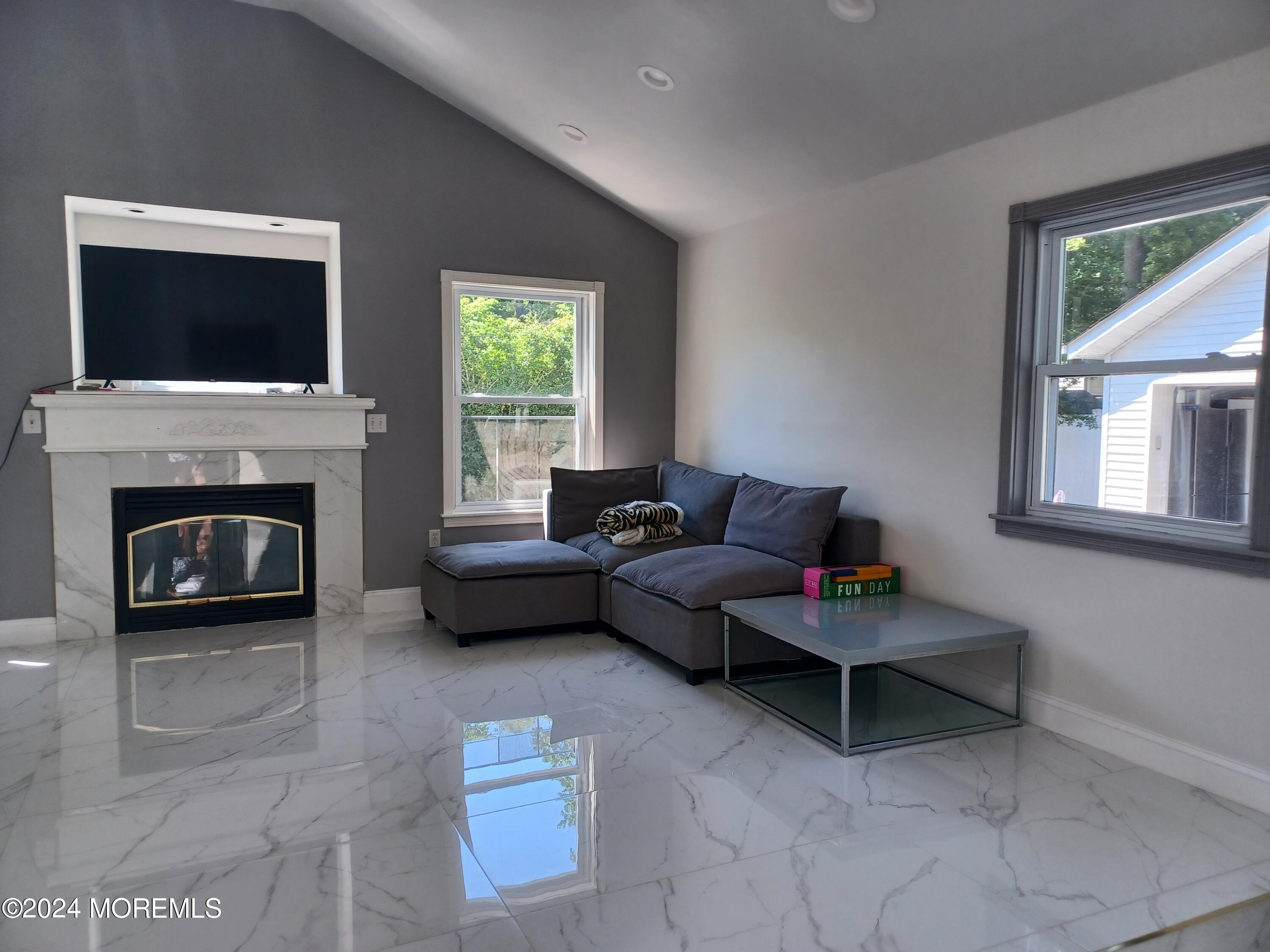 240 Woodcrest Road Oakhurst, NJ 07755 - Photo 8 of 12 20240702_112322