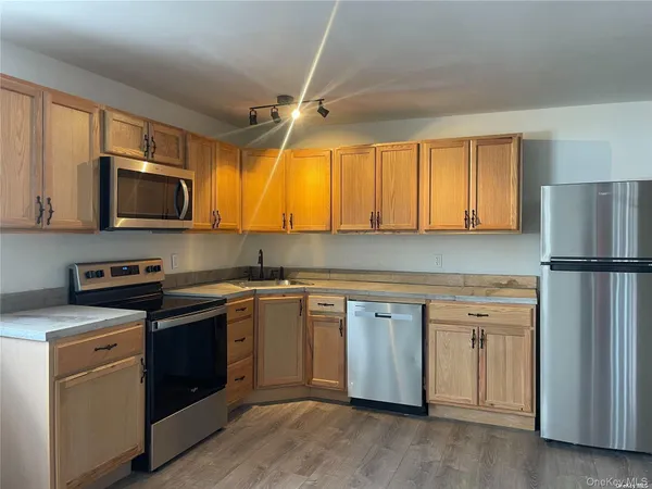 $2,800 | 1909 Bellmore Avenue, Unit B, North Bellmore, NY 11710
