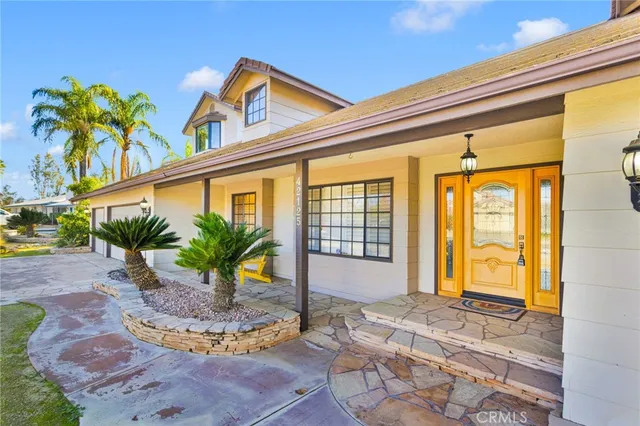 a view of a entryway door of the house