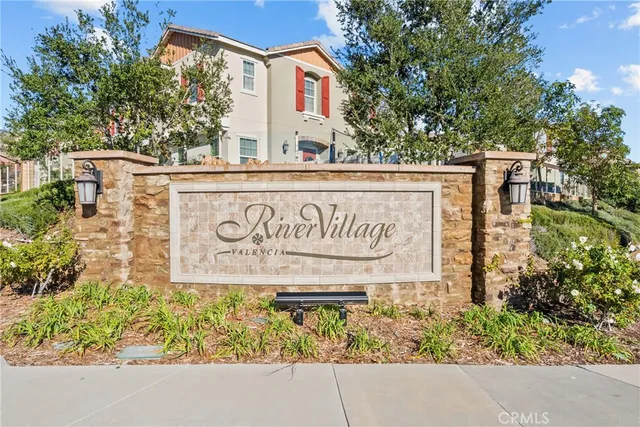 $675,000 | 22105 Barrington Way, Saugus, CA 91350
