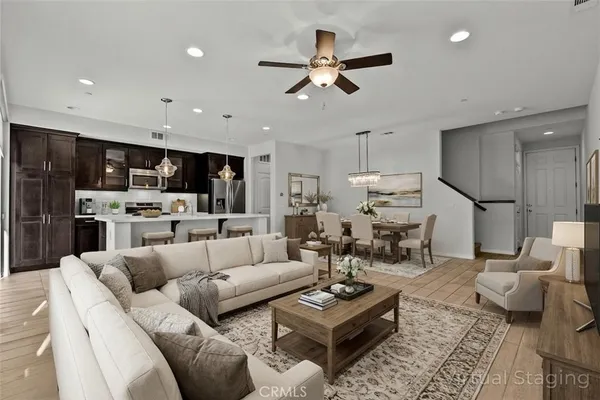 $667,000 | 22105 Barrington Way, Saugus, CA 91350