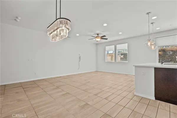 $667,000 | 22105 Barrington Way, Saugus, CA 91350