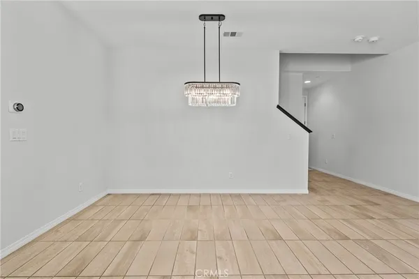 $667,000 | 22105 Barrington Way, Saugus, CA 91350