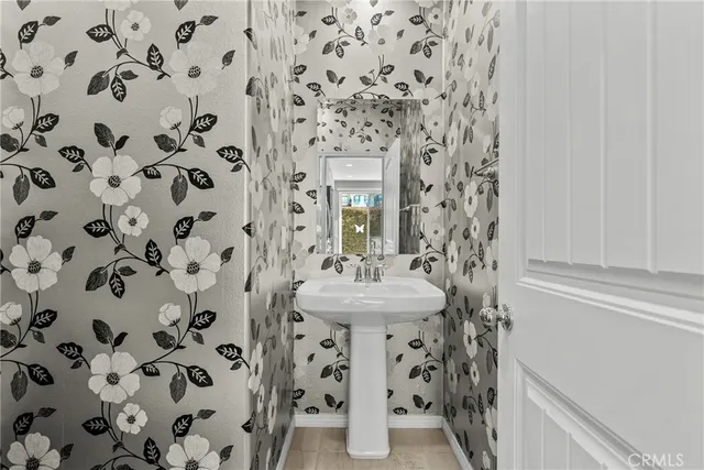 $675,000 | 22105 Barrington Way, Saugus, CA 91350