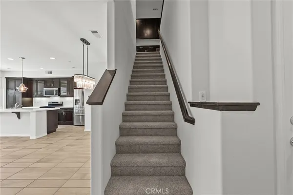 $667,000 | 22105 Barrington Way, Saugus, CA 91350