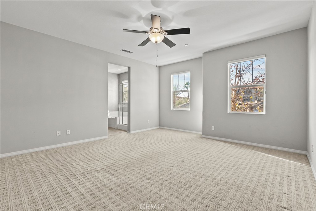 22105 Barrington Way Saugus, CA 91350 - Photo 21 of 50