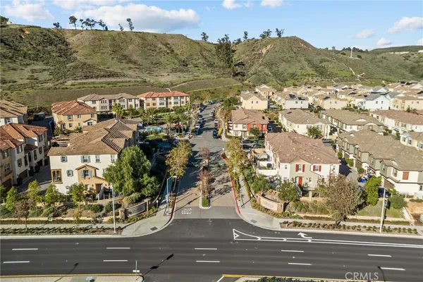 $667,000 | 22105 Barrington Way, Saugus, CA 91350