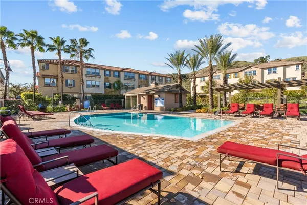 $667,000 | 22105 Barrington Way, Saugus, CA 91350