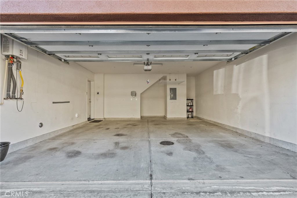 22105 Barrington Way Saugus, CA 91350 - Photo 40 of 50