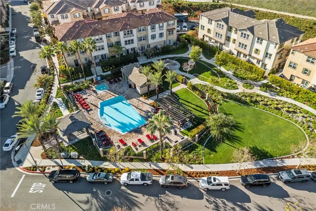 $675,000 | 22105 Barrington Way, Saugus, CA 91350