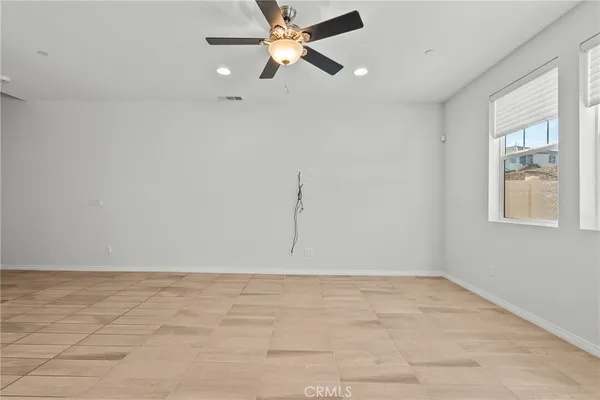 $667,000 | 22105 Barrington Way, Saugus, CA 91350