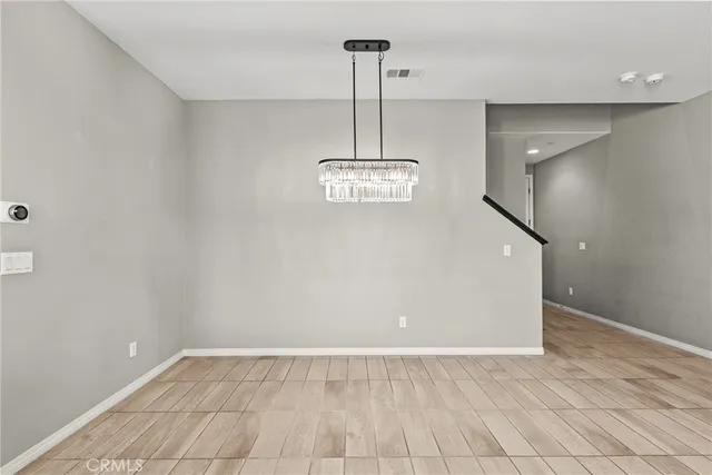 $675,000 | 22105 Barrington Way, Saugus, CA 91350