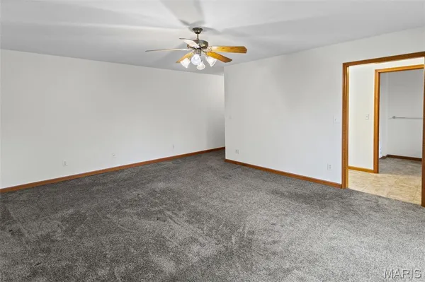 $460,000 | 6409 Sunny Lane, Moro, IL 62067