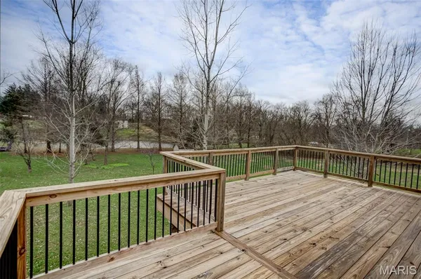 $460,000 | 6409 Sunny Lane, Moro, IL 62067