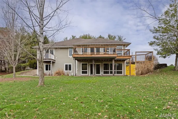 $460,000 | 6409 Sunny Lane, Moro, IL 62067
