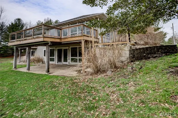 $460,000 | 6409 Sunny Lane, Moro, IL 62067