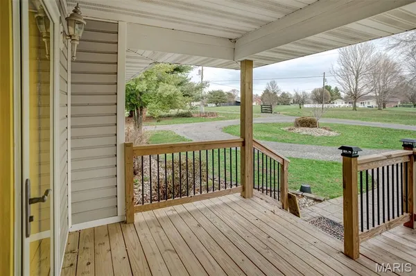$460,000 | 6409 Sunny Lane, Moro, IL 62067