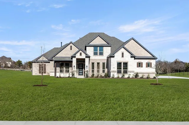 $927,589 | 473 Flor Drive, Sunnyvale, TX 75182