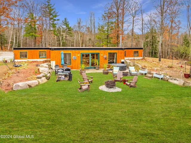 $599,000 | 11 Maggie Dudley Road, Crown Point, NY 12928