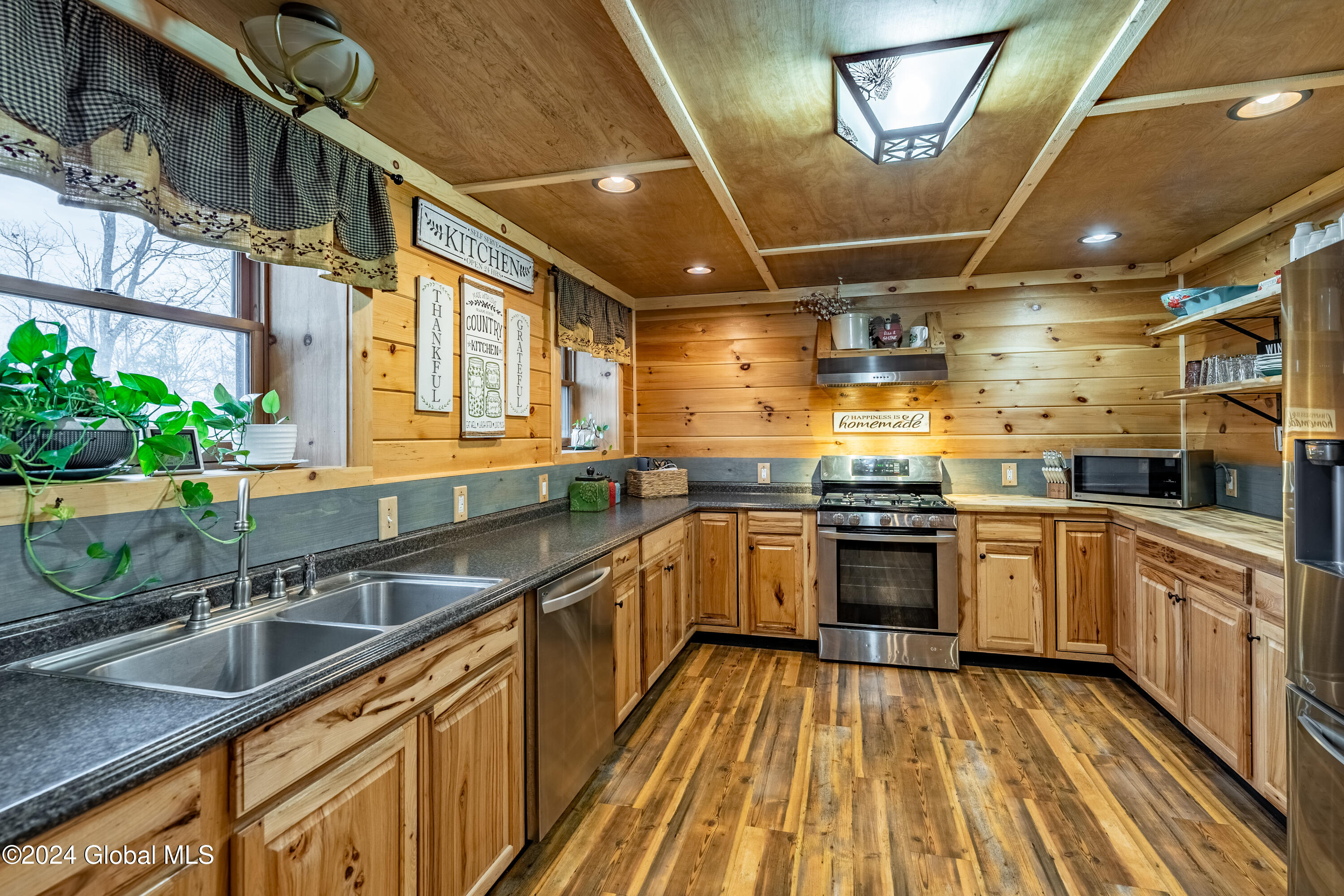11 Maggie Dudley Road Crown Point, NY 12928 - Photo 12 of 31 Kitchen