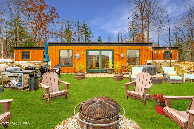 $599,000 | 11 Maggie Dudley Road, Crown Point, NY 12928