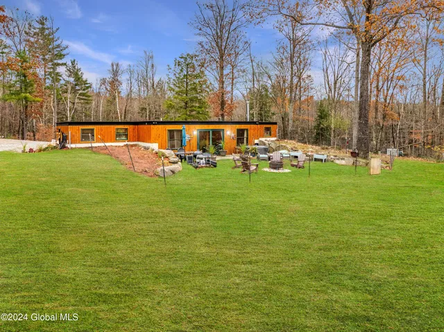 $599,000 | 11 Maggie Dudley Road, Crown Point, NY 12928