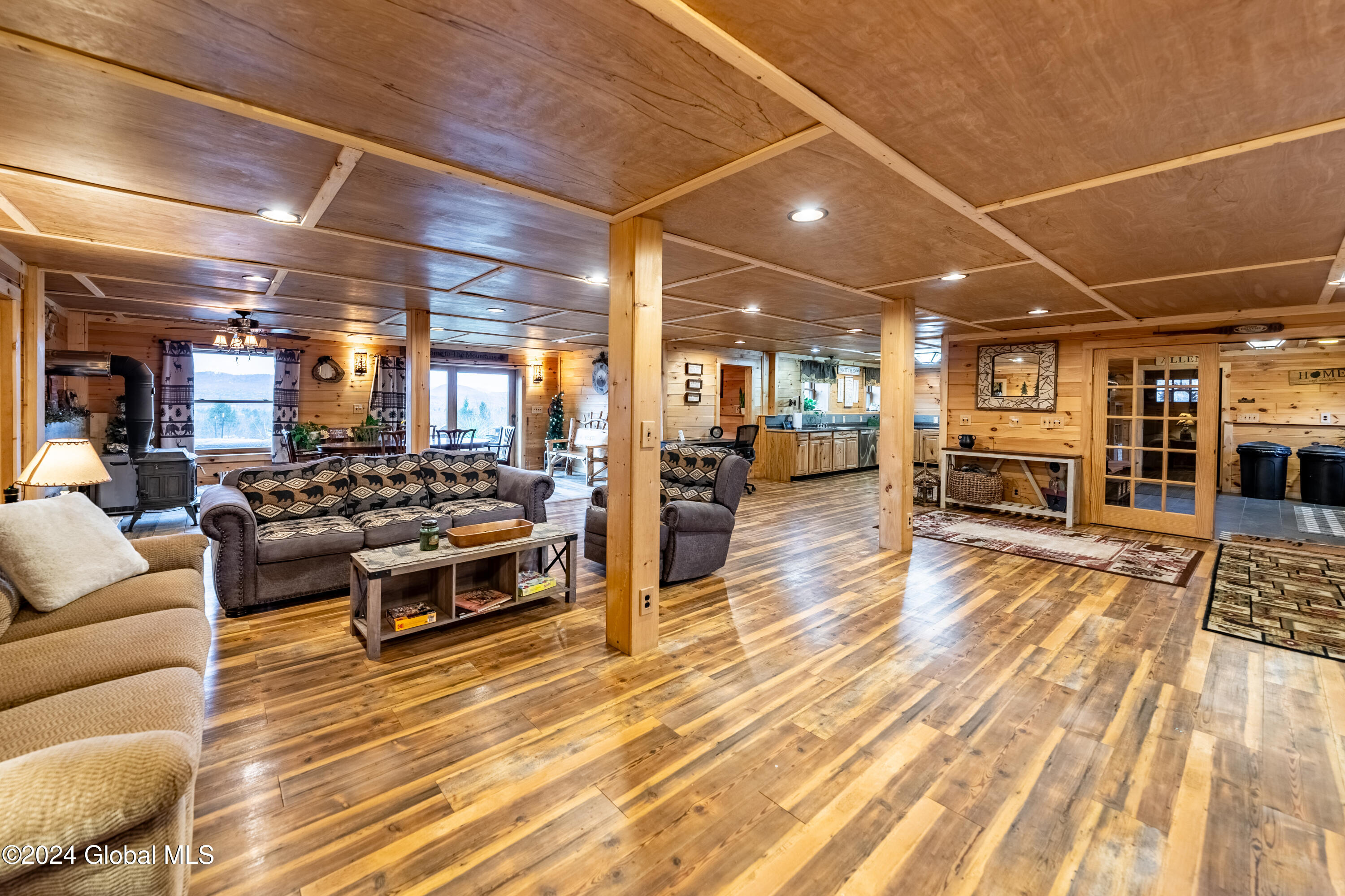 11 Maggie Dudley Road Crown Point, NY 12928 - Photo 8 of 31 Great Room