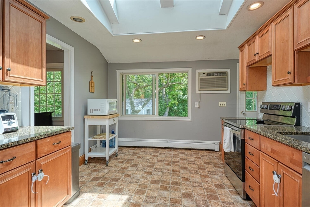 45 Temi Road Holliston, MA 01746 - Photo 11 of 23 Gallery Image 11