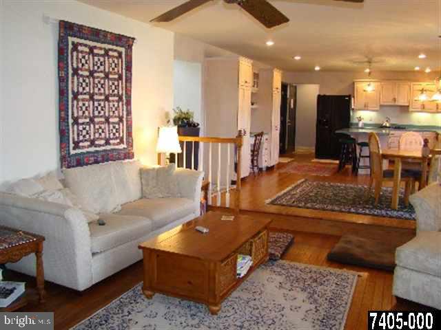 2761 Chestnut Run Road York, PA 17402 - Photo 5 of 15 Gallery Image 5