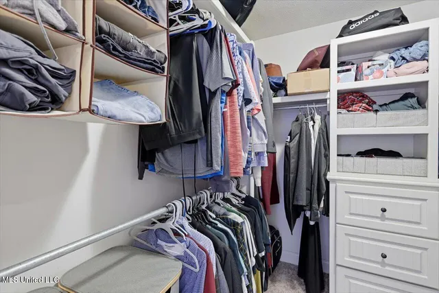 $272,900 | 988 Clubhouse Drive, Pearl, MS 39208