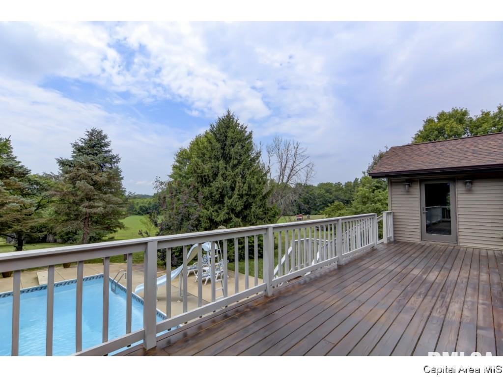 241 South Farmingdale Road New Berlin, IL 62670 - Photo 17 of 35