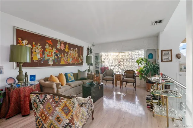 $825,000 | 3427 Carey Lane, Baldwin, NY 11510