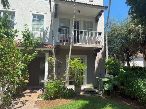 $305,000 | 115 Ocean Cay Way, Hypoluxo, FL 33462