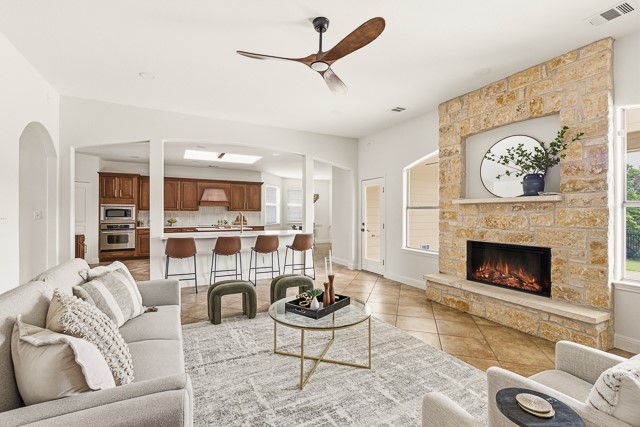 1432 Tom Sawyer Road Austin, TX 78737 - Photo 6 of 40