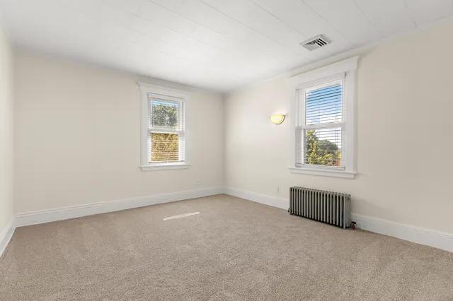 $3,850 | 18 Wessels Place, Greenwich, CT 06830