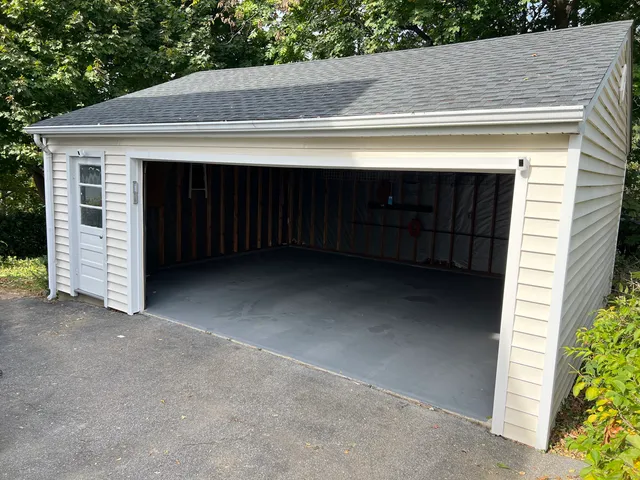 $3,850 | 18 Wessels Place, Greenwich, CT 06830