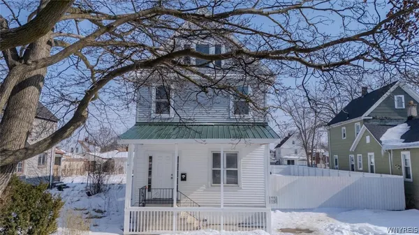 $1,400 | 769 19th Street, Niagara Falls, NY 14301