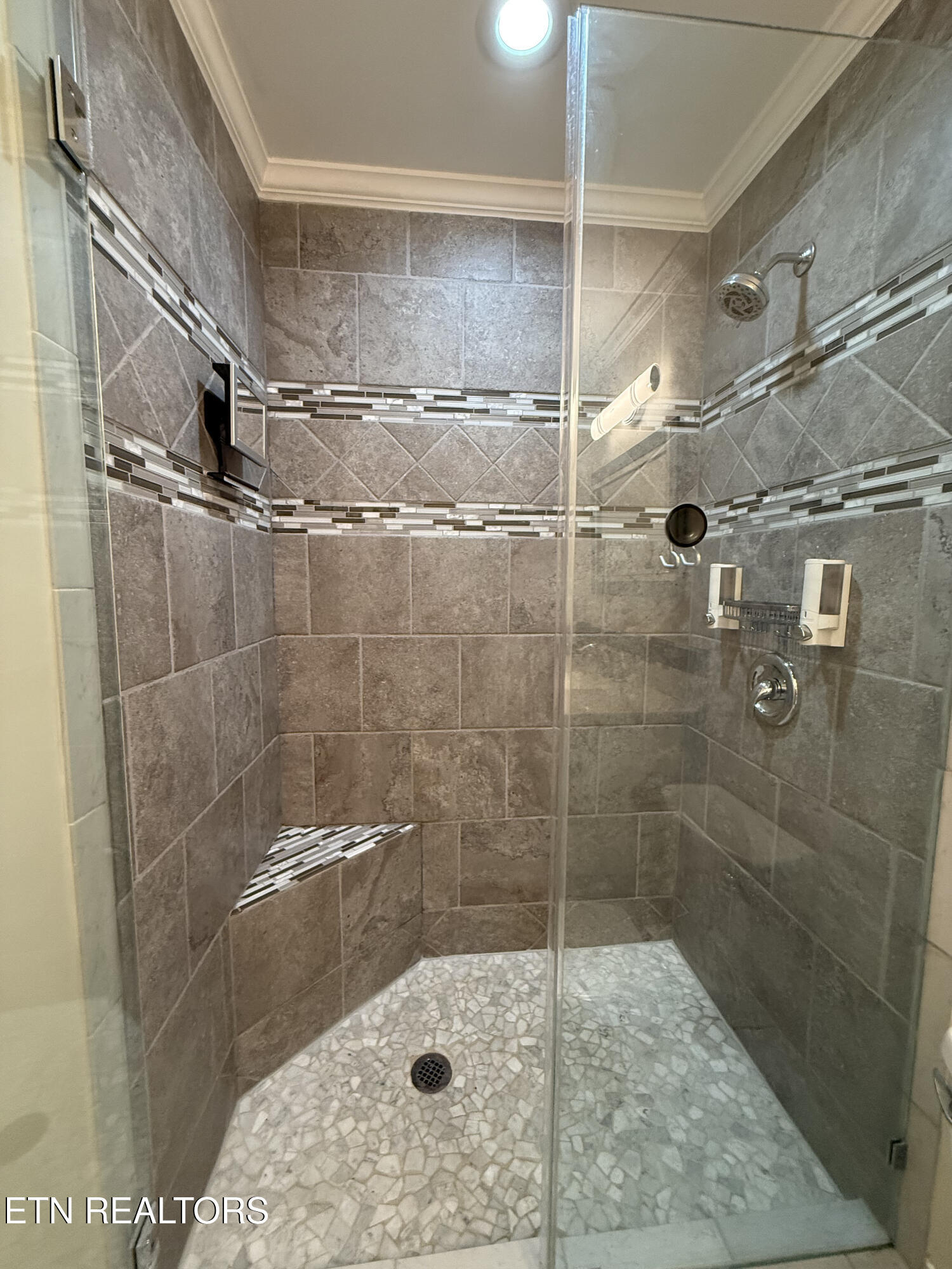 3524 Pinewood Place Kingsport, TN 37664 - Photo 23 of 32 23) 70732-69f2352abfb05