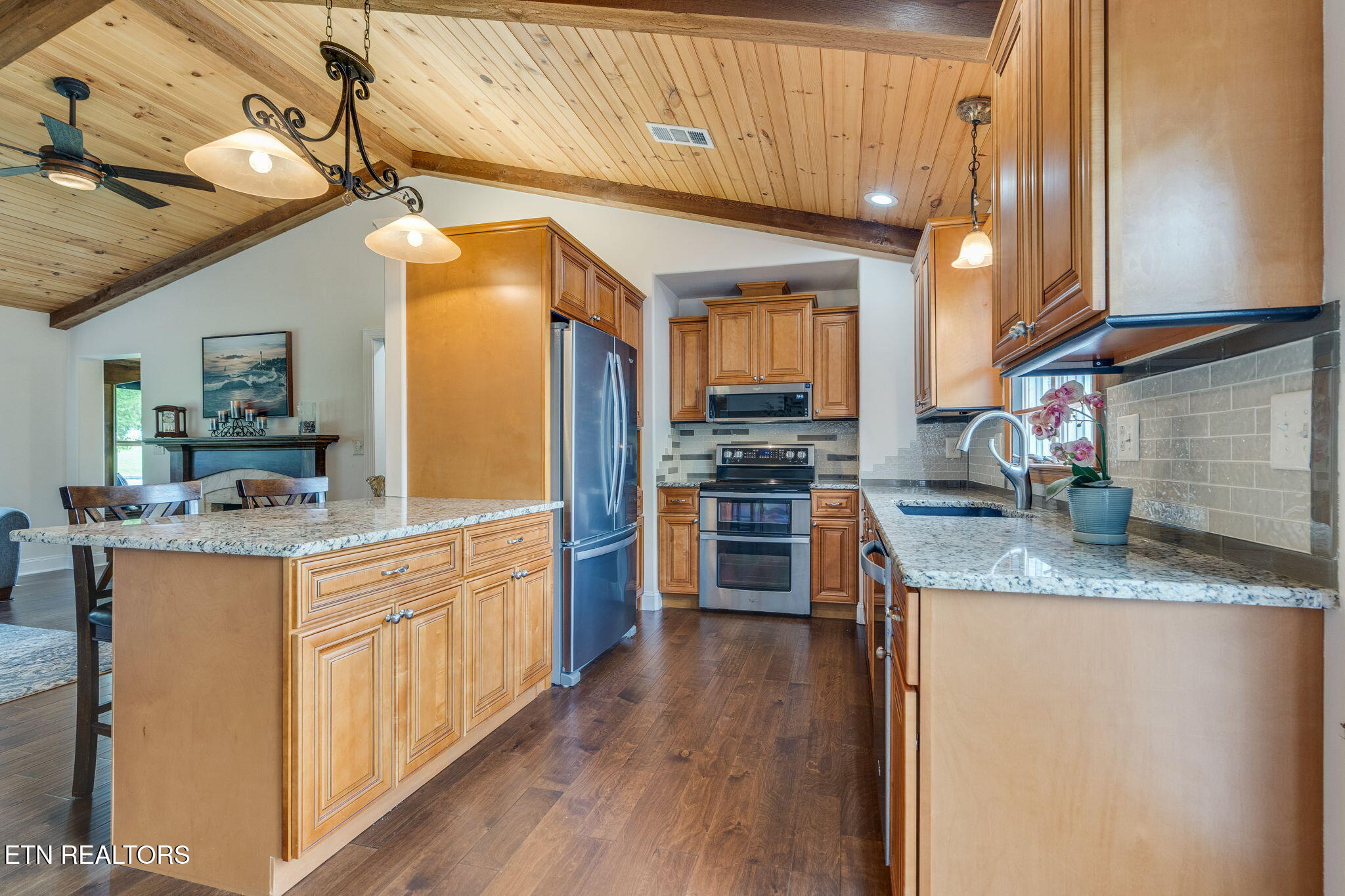 3524 Pinewood Place Kingsport, TN 37664 - Photo 8 of 32 8) 70732-69fbe600b9517