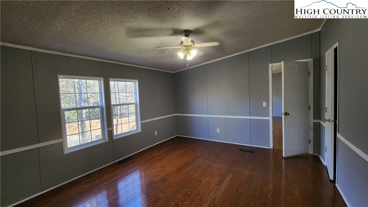 68 Rhoneys View Road Newland, NC 28657 - Photo 14 of 29