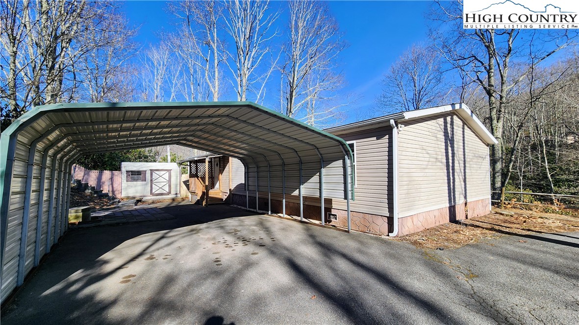 68 Rhoneys View Road Newland, NC 28657 - Photo 26 of 29