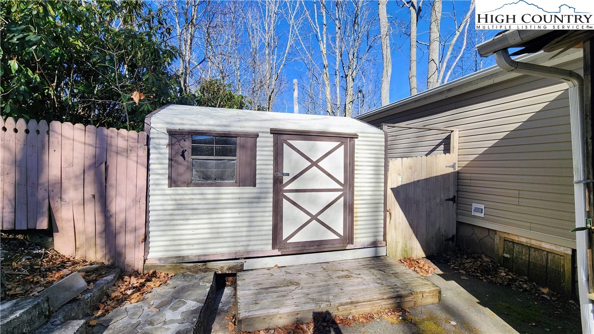 68 Rhoneys View Road Newland, NC 28657 - Photo 28 of 29