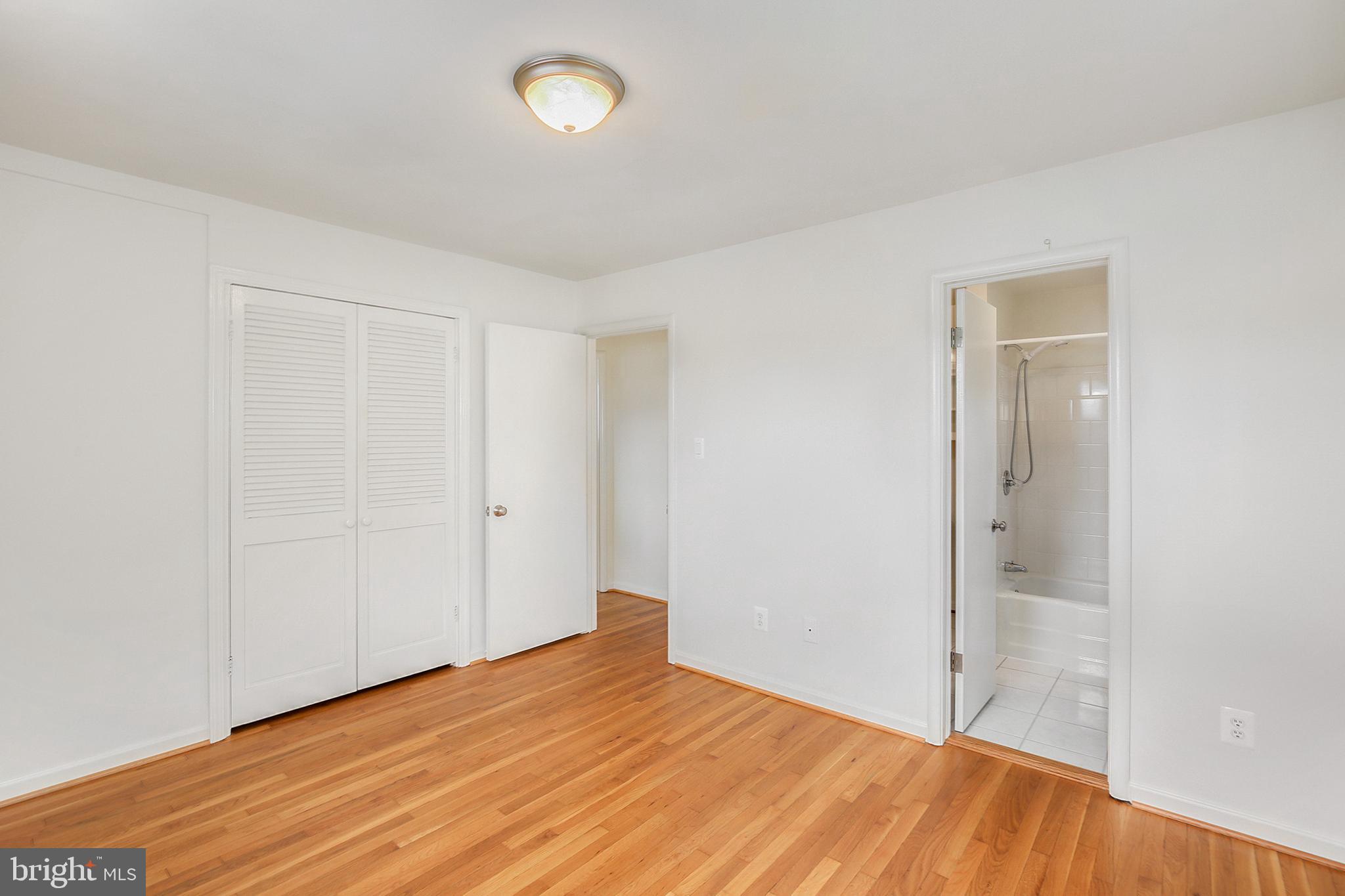 12111 Livingston Street Silver Spring, MD 20902 - Photo 14 of 35 Gallery Image 14